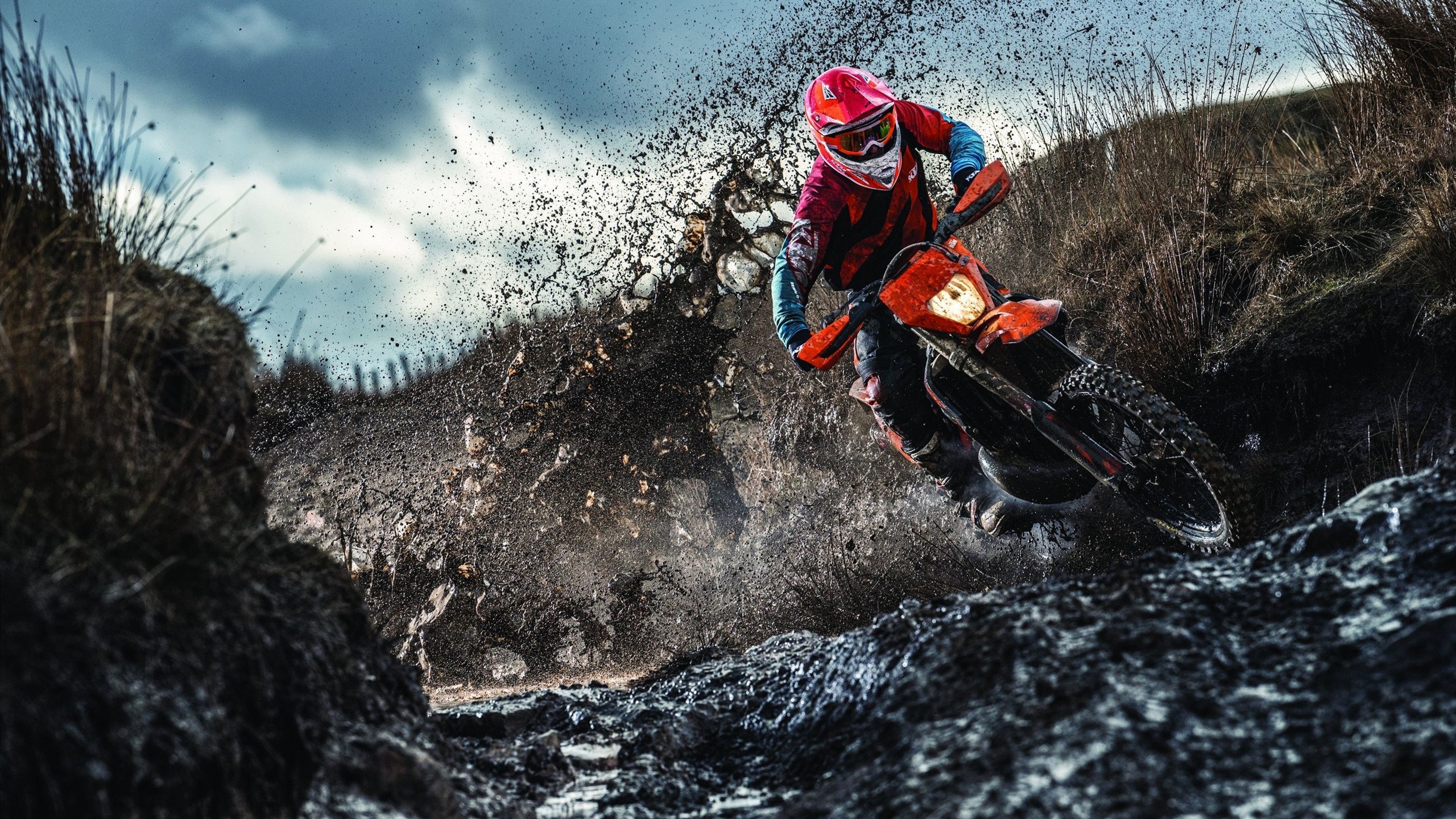 快船带队取胜！，德布劳内重要时刻表现优异赛场气氛高涨